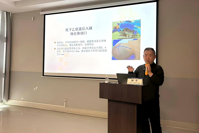 钟平.jpg
